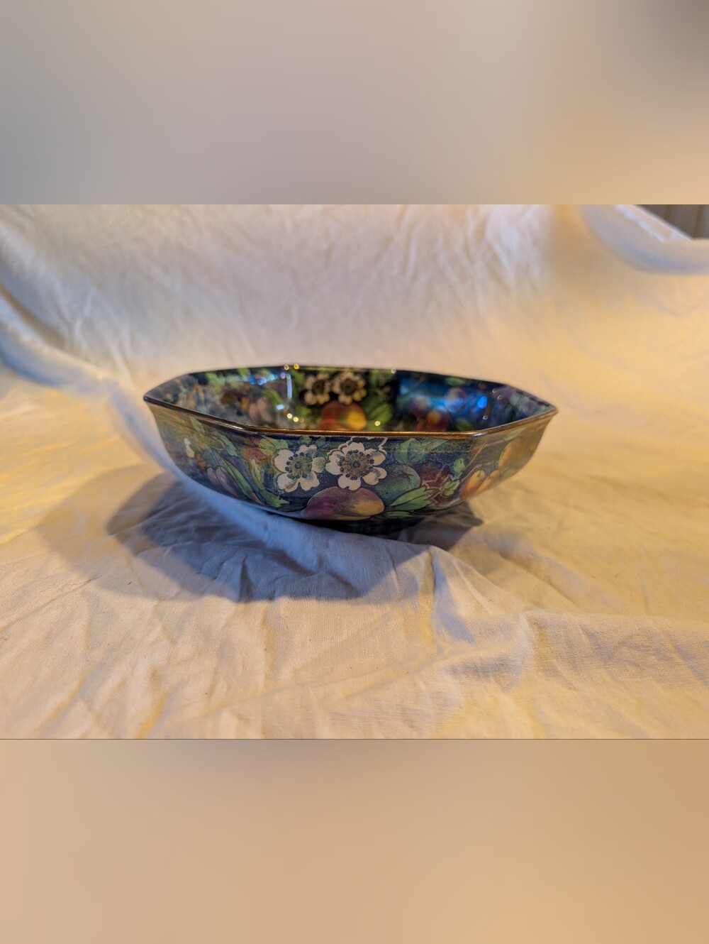 2/60$ Vintage Floral Ceramic fruit Bowl in Blue, Green and White